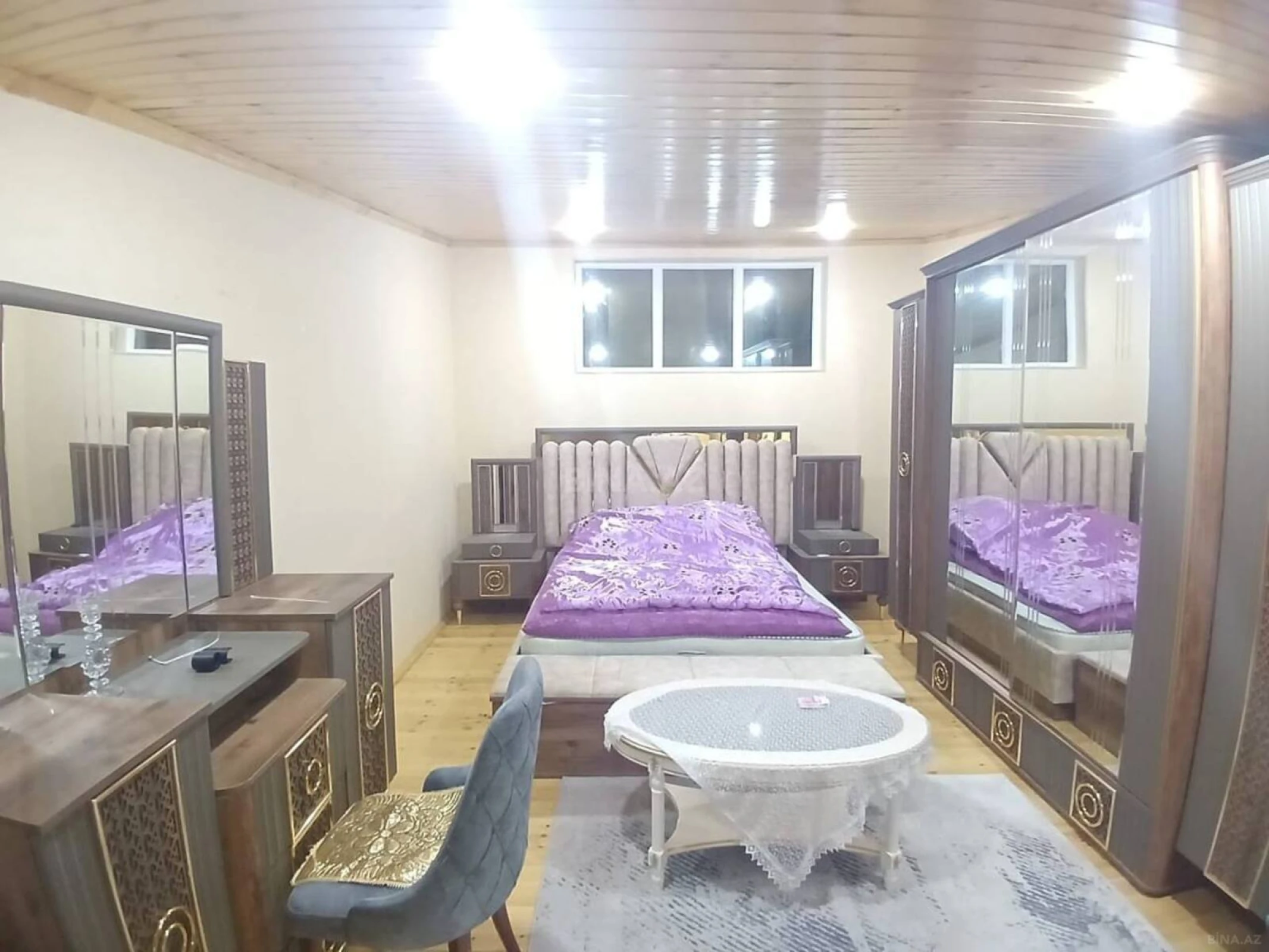 Kirayə verilir 2 otaqlı mənzil 65 m²