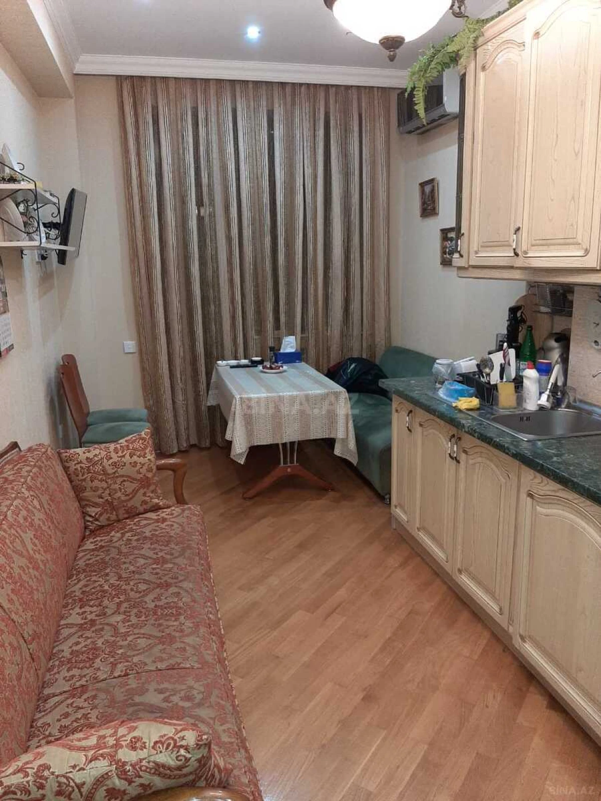 Satılır 3 otaqlı mənzil 152 m²