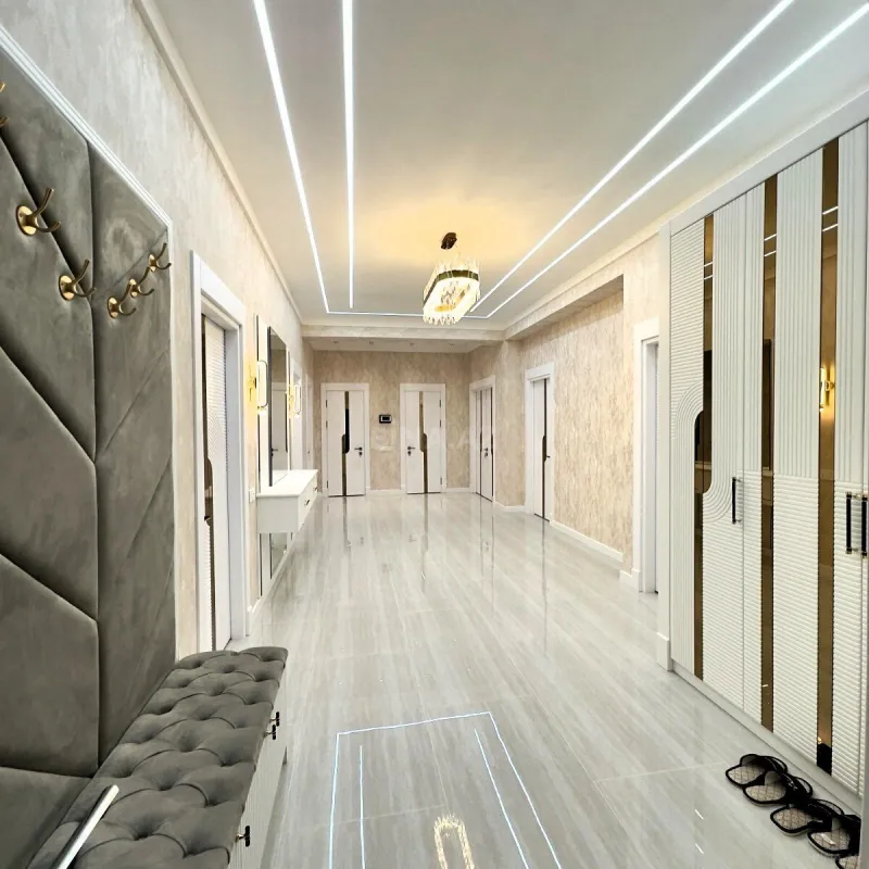 Satılır 5 otaqlı mənzil 220 m²