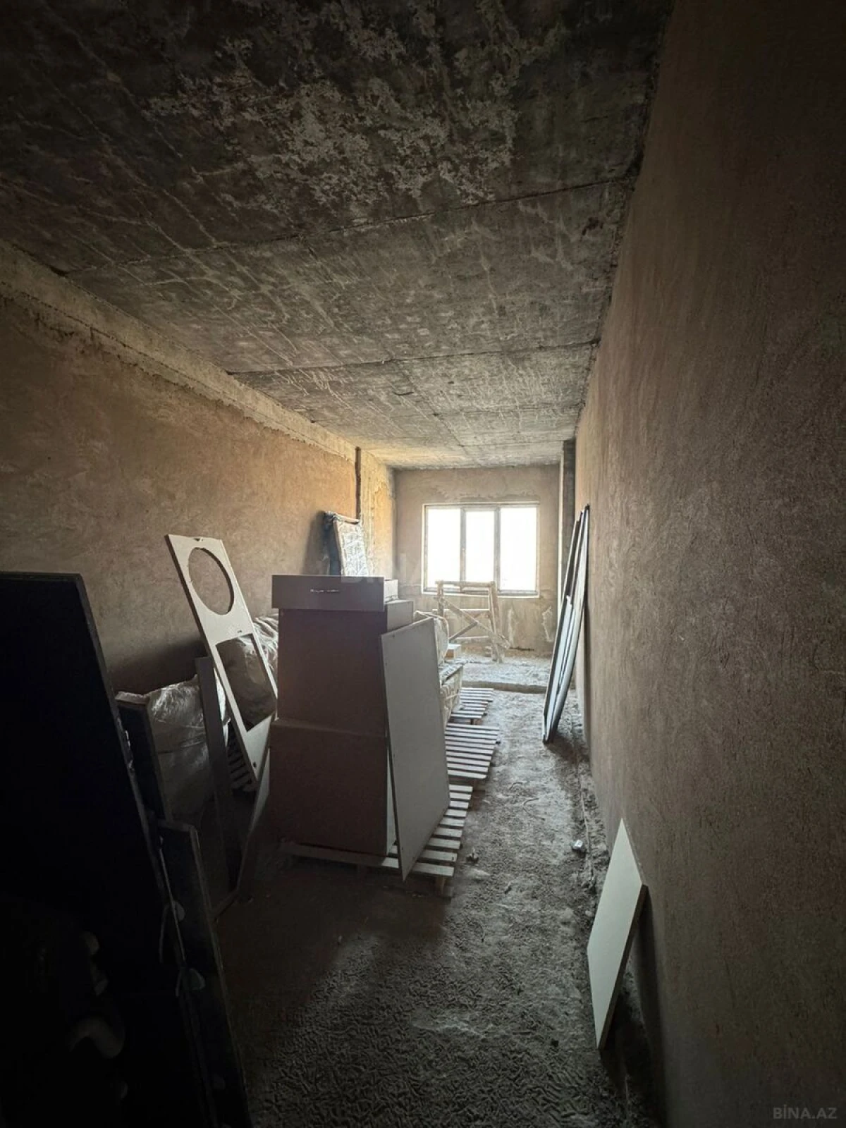 Satılır 3 otaqlı mənzil 155 m²