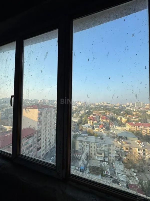 Satılır 3 otaqlı mənzil 155 m²