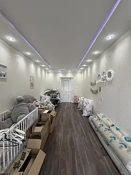 Satılır 4 otaqlı mənzil 146 m²