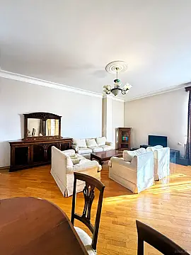 Satılır 3 otaqlı mənzil 147 m² — Bakı 3 otaq 147.00 m²