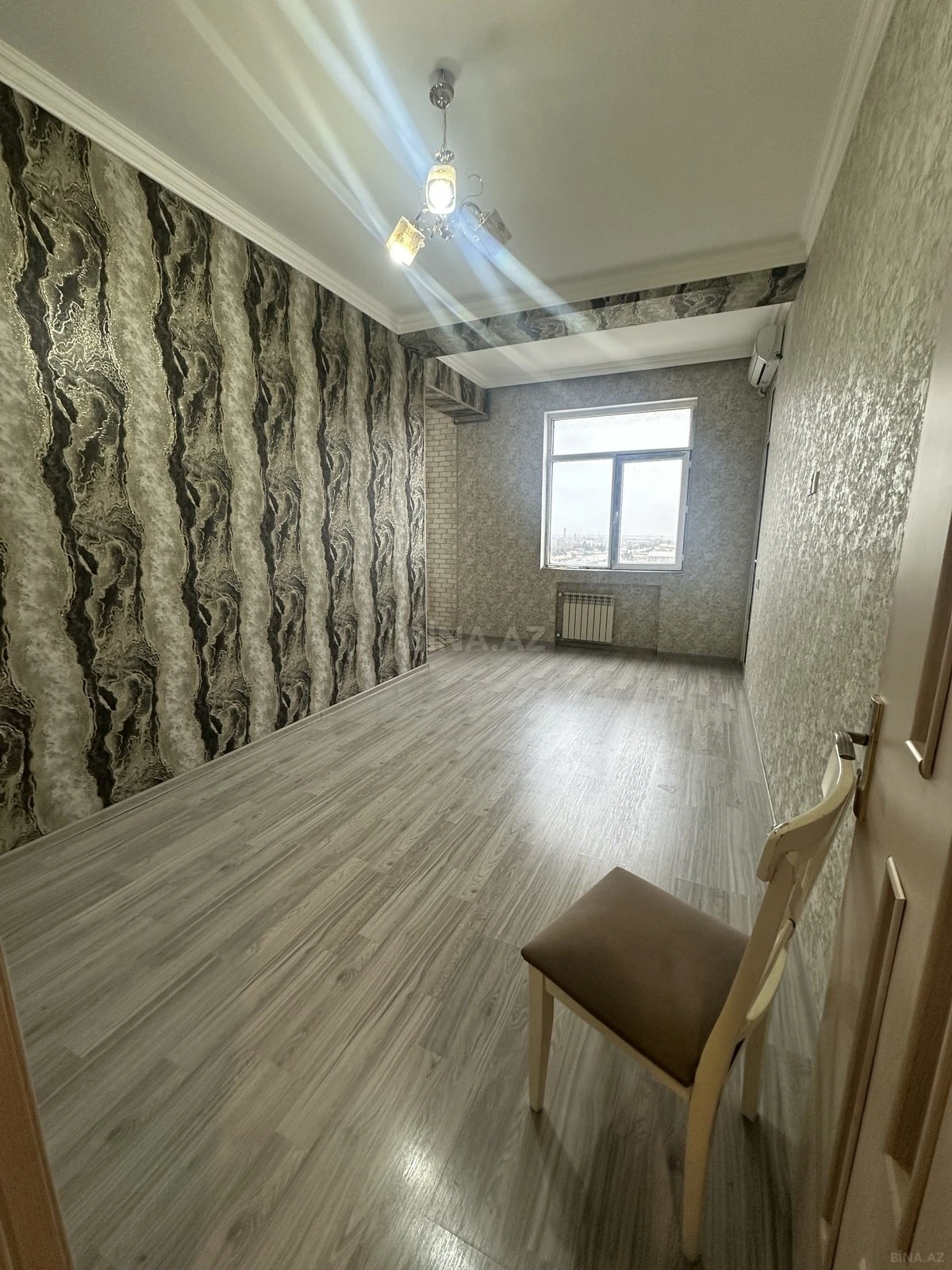 Satılır 2 otaqlı mənzil 57 m²