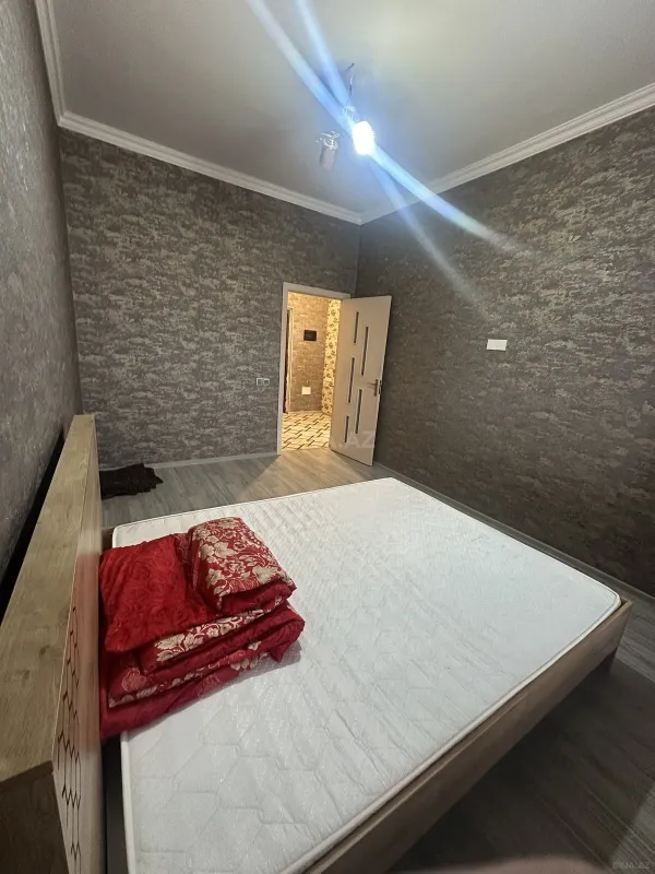 Satılır 2 otaqlı mənzil 57 m²
