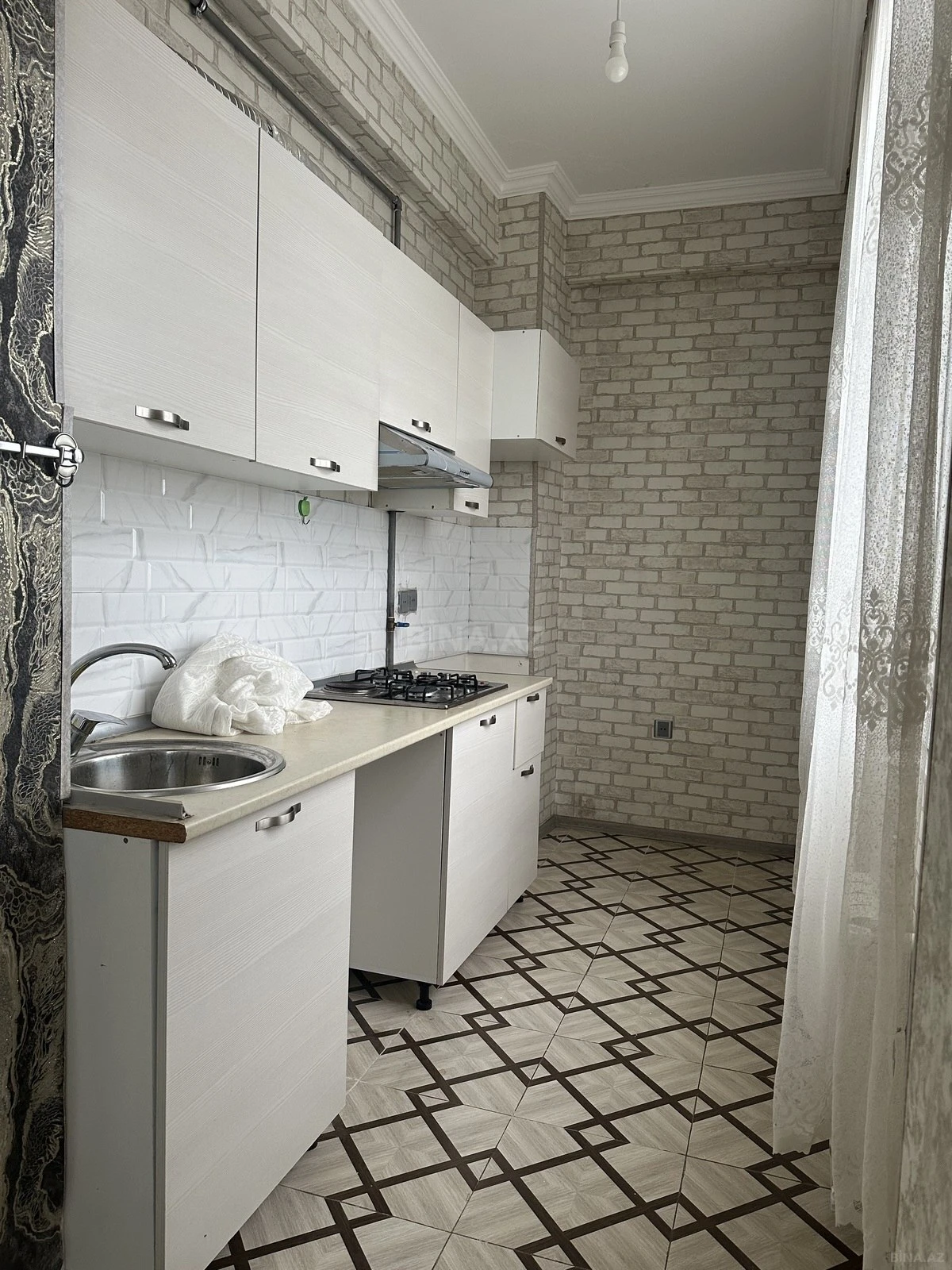 Satılır 2 otaqlı mənzil 57 m²