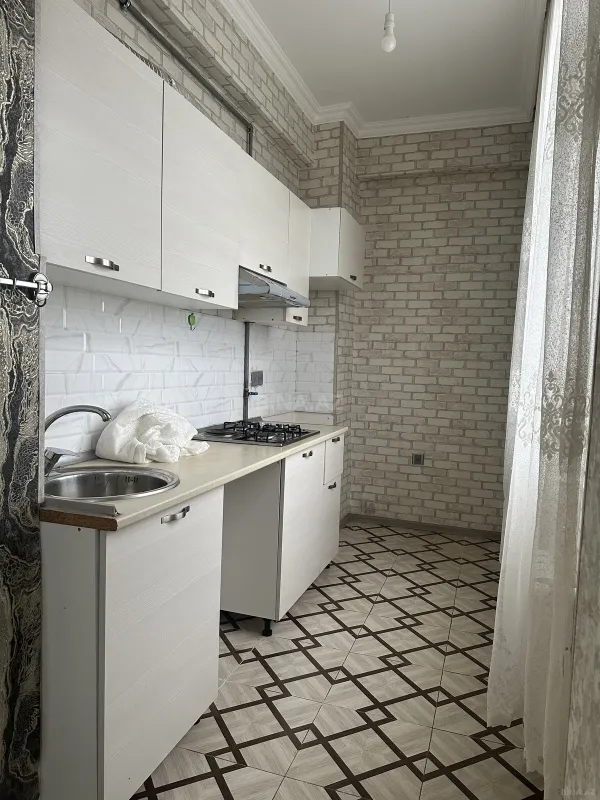 Satılır 2 otaqlı mənzil 57 m²