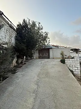 Satılır 6 otaqlı həyət evi 341 m²