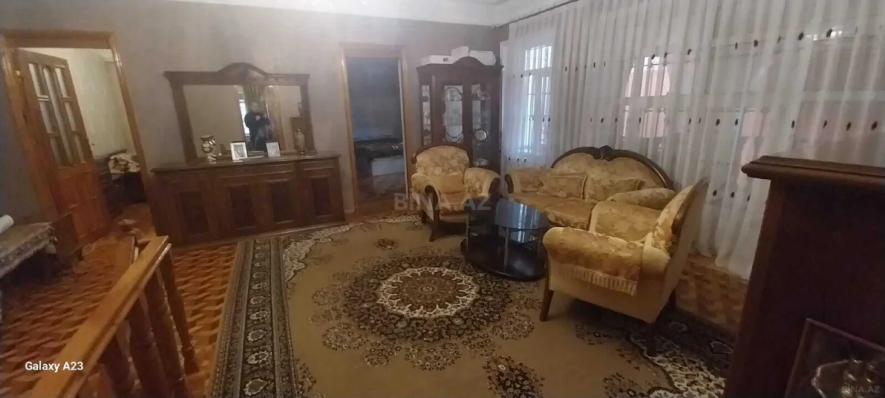 Satılır 5 otaqlı həyət evi 200 m²