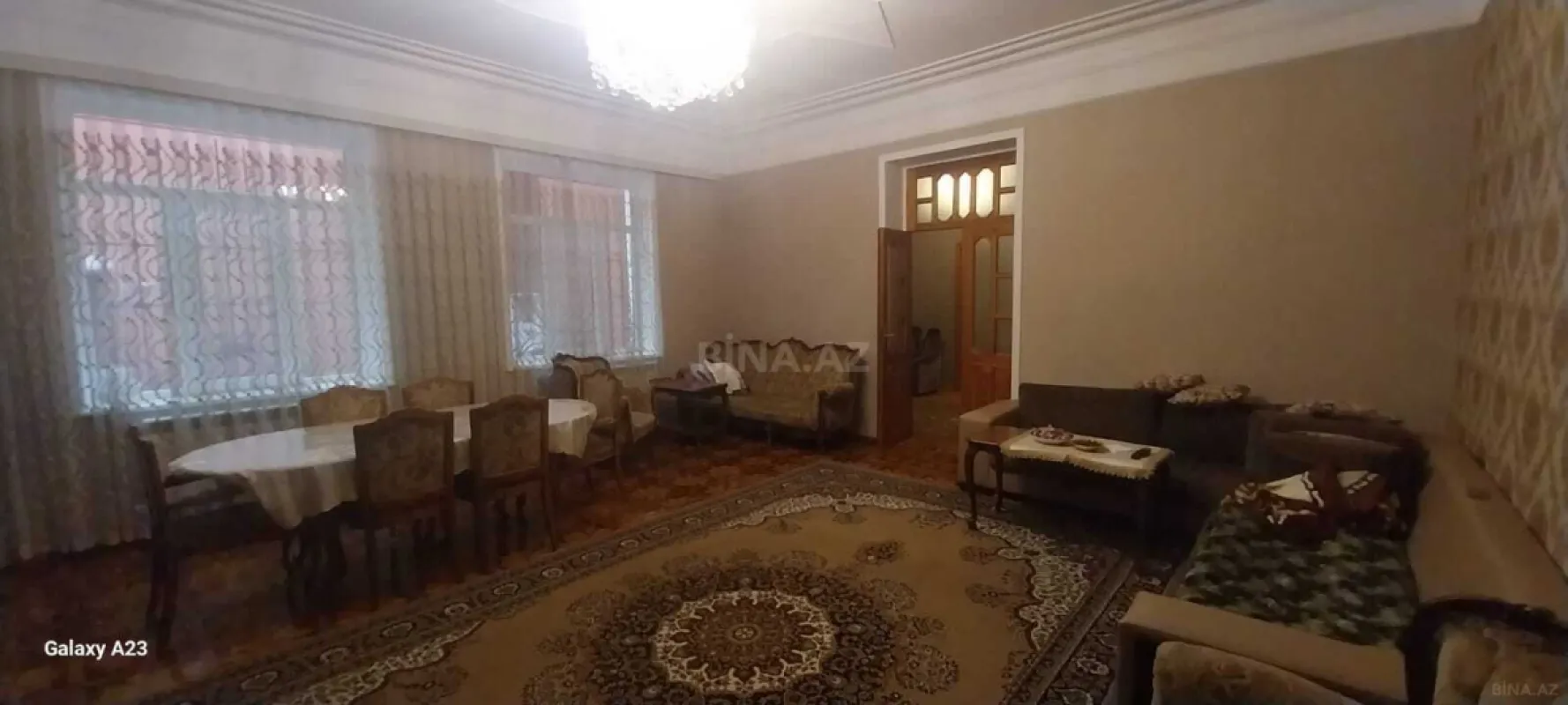 Satılır 5 otaqlı həyət evi 200 m²