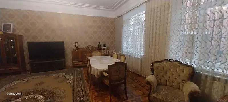Satılır 5 otaqlı həyət evi 200 m² — Bakı 5 otaq 200.00 m²