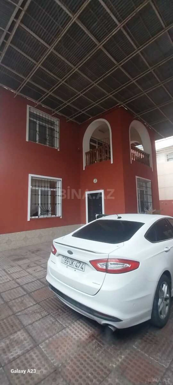 Satılır 5 otaqlı həyət evi 200 m²