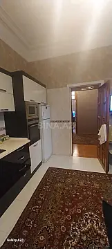 Satılır 5 otaqlı həyət evi 200 m²
