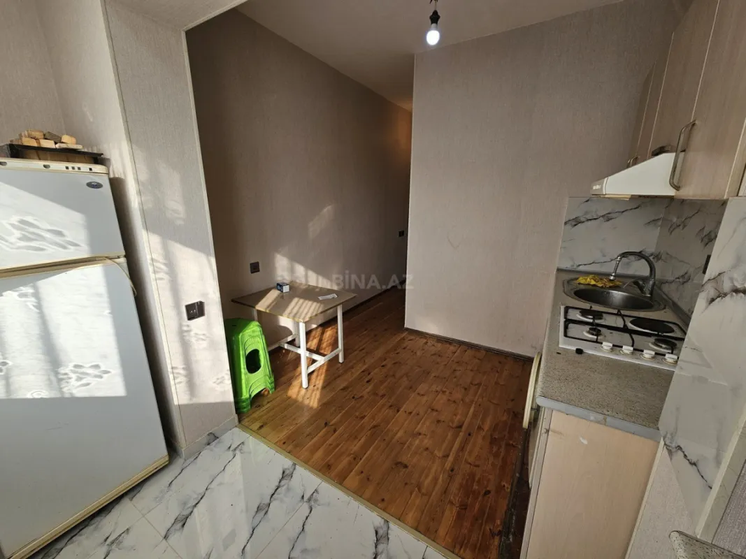Satılır 2 otaqlı mənzil 75 m²