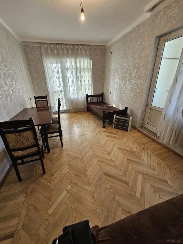Satılır 2 otaqlı mənzil 75 m²