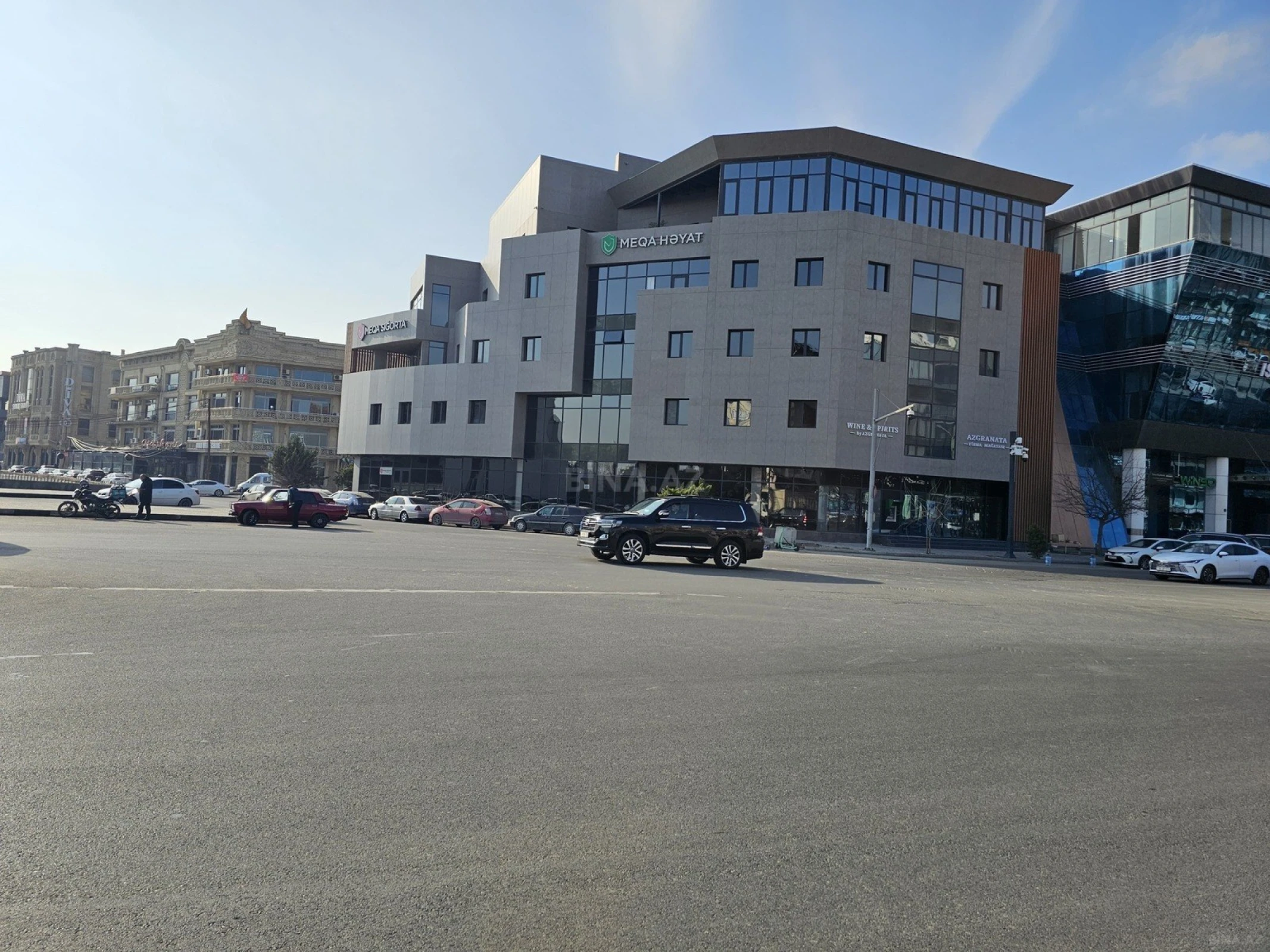 Satılır 2 otaqlı mənzil 75 m²