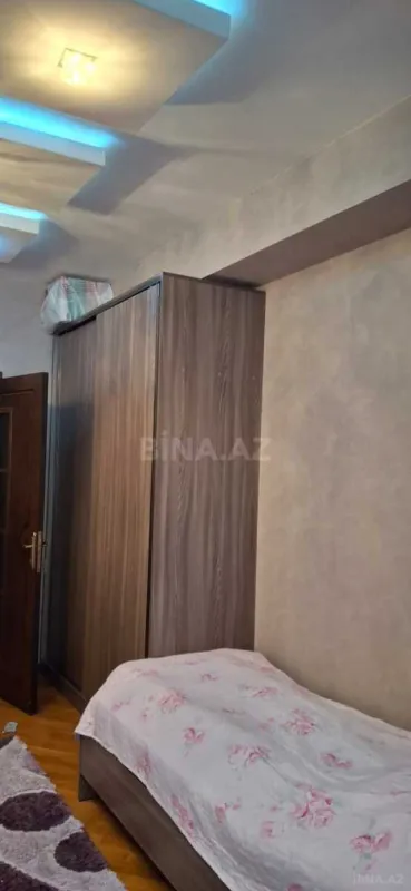 Satılır 2 otaqlı mənzil 105 m²