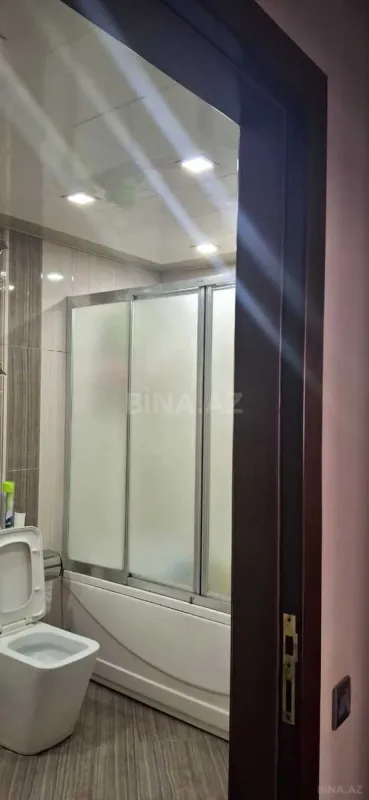 Satılır 2 otaqlı mənzil 105 m²