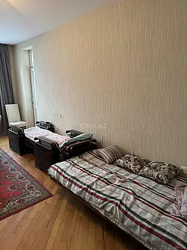 Kirayə verilir 2 otaqlı mənzil 94 m²