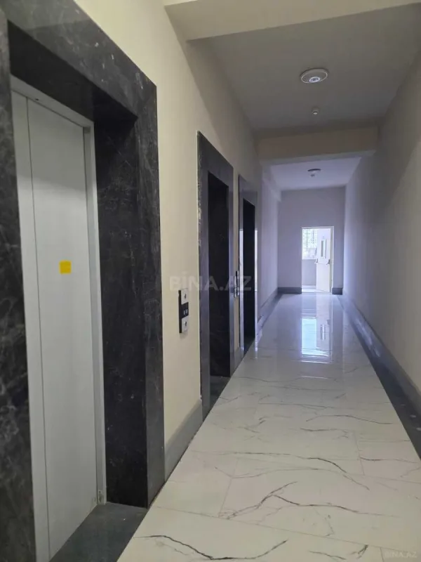 Satılır 3 otaqlı mənzil 133 m²