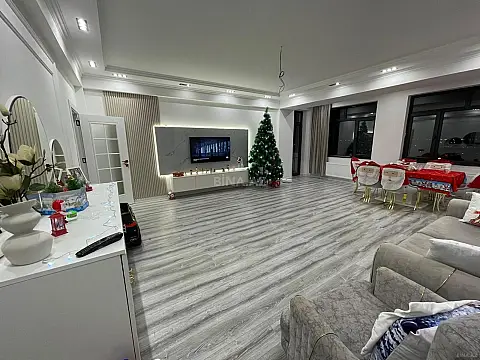 Satılır 3 otaqlı mənzil 154 m² — Bakı, Bakıxanov 3 otaq 154.00 m²