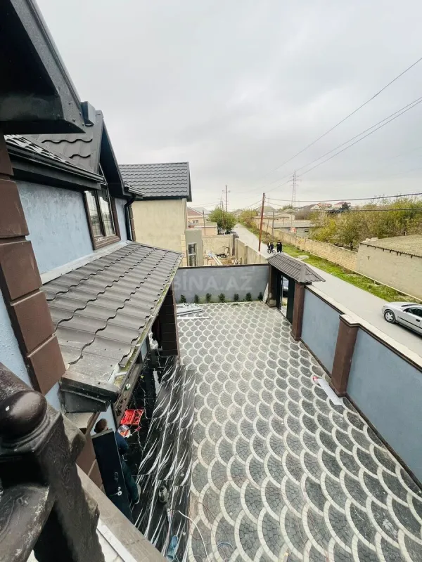 Satılır 5 otaqlı həyət evi 180 m²