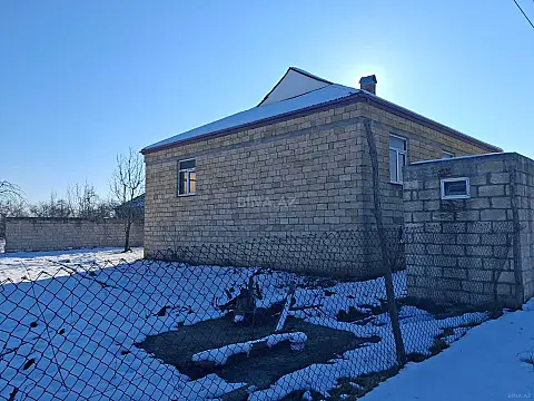 Satılır 5 otaqlı həyət evi 160 m²