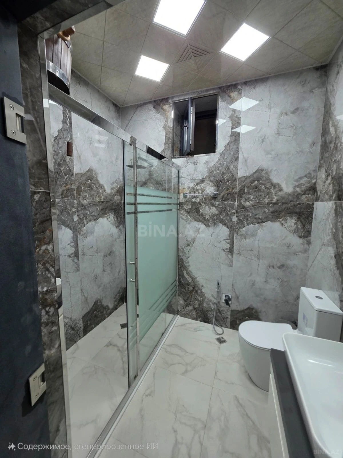 Satılır 8 otaqlı həyət evi 650 m²