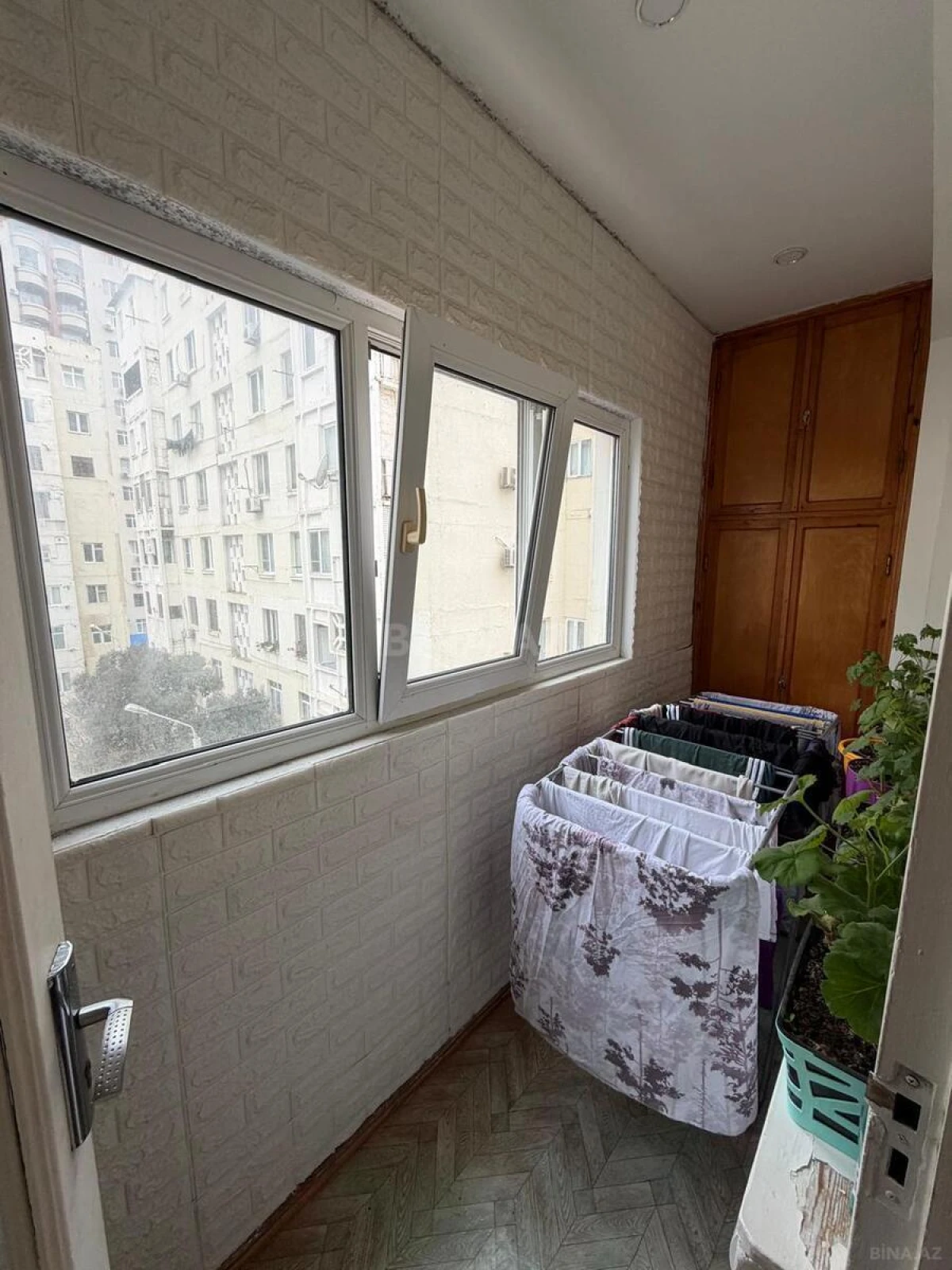 Satılır 2 otaqlı mənzil 60 m²