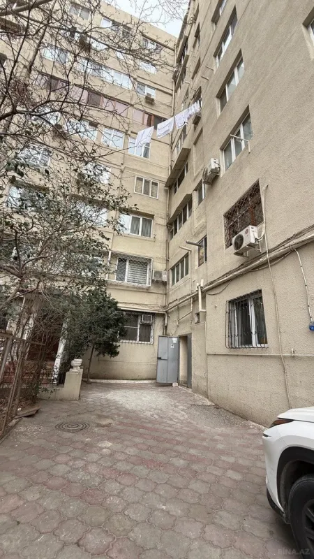 Satılır 2 otaqlı mənzil 65 m²