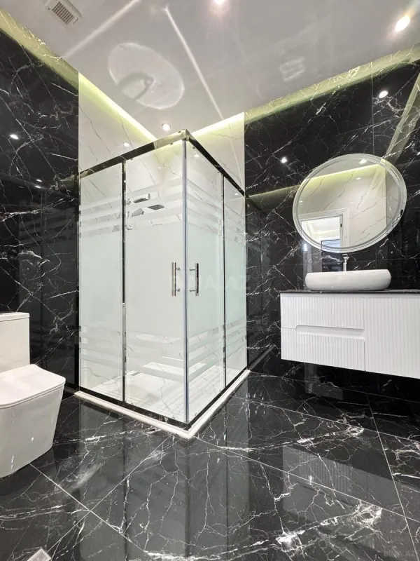 Satılır 4 otaqlı həyət evi 200 m²