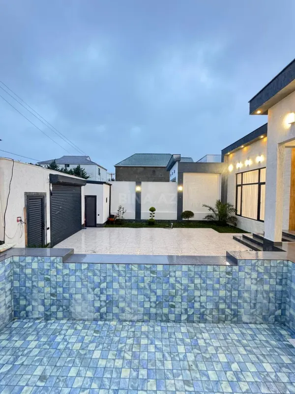 Satılır 4 otaqlı həyət evi 200 m²