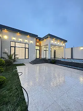 Satılır 4 otaqlı həyət evi 200 m²