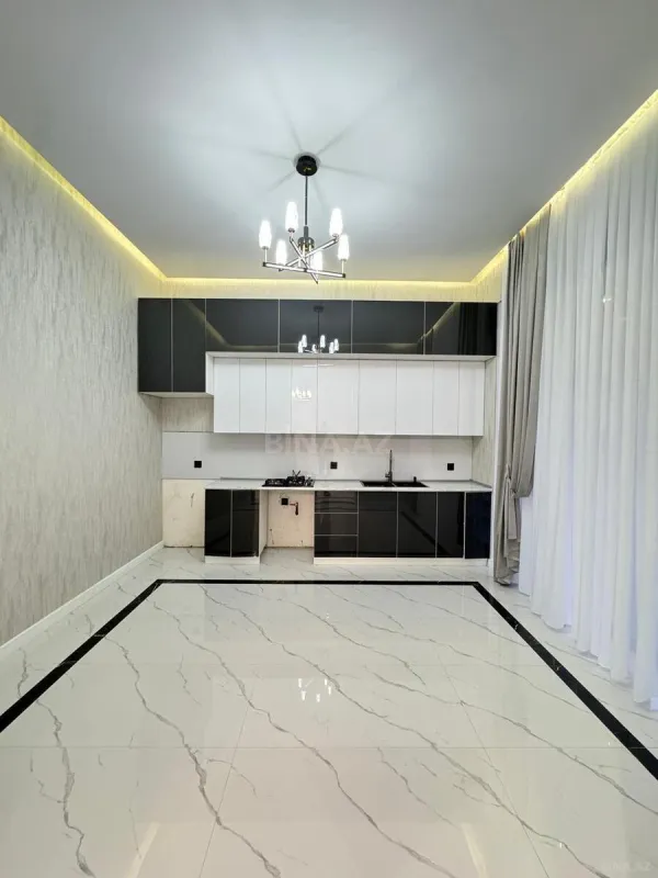 Satılır 4 otaqlı həyət evi 200 m²