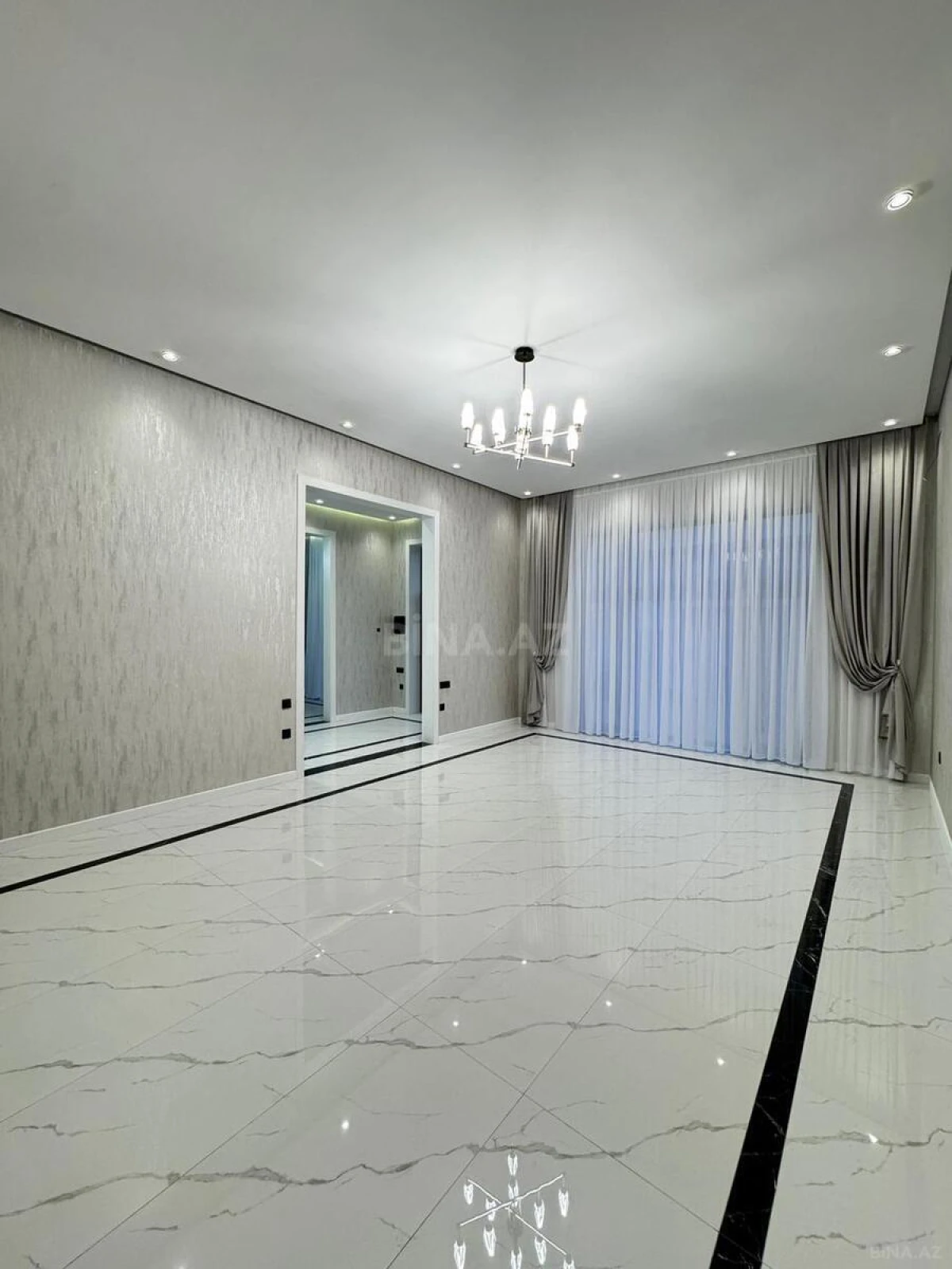 Satılır 4 otaqlı həyət evi 200 m²