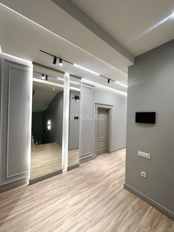 Satılır 7 otaqlı həyət evi 470 m²