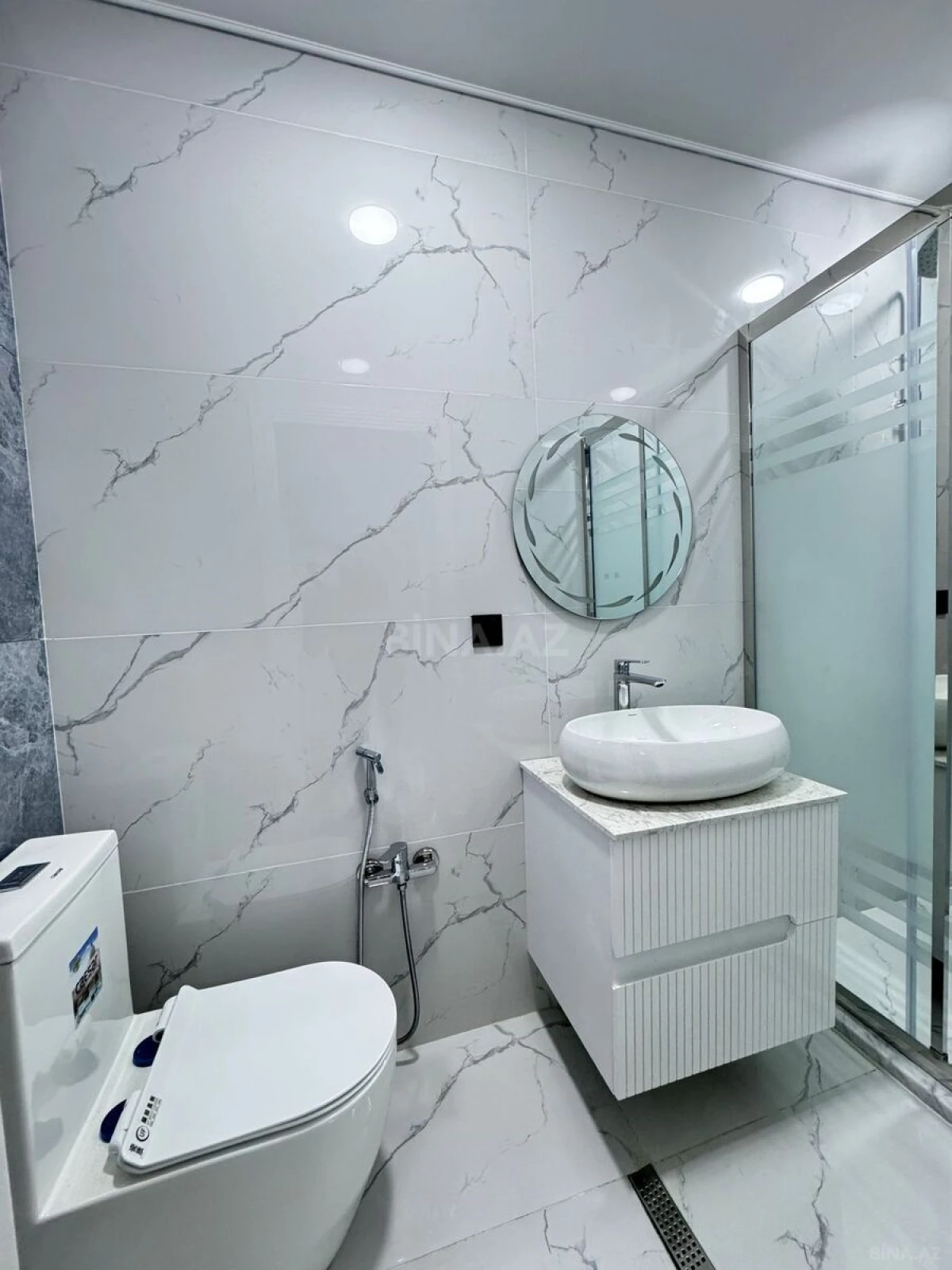 Satılır 4 otaqlı həyət evi 200 m²