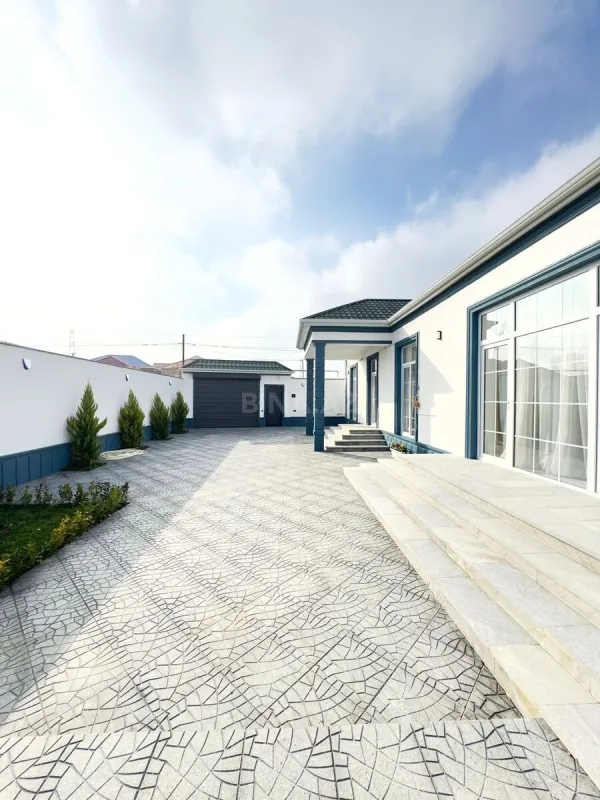 Satılır 4 otaqlı həyət evi 200 m²