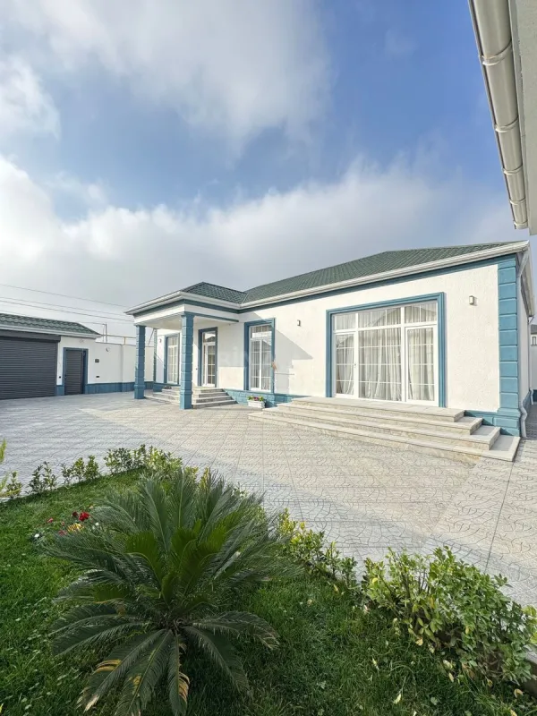 Satılır 4 otaqlı həyət evi 200 m²