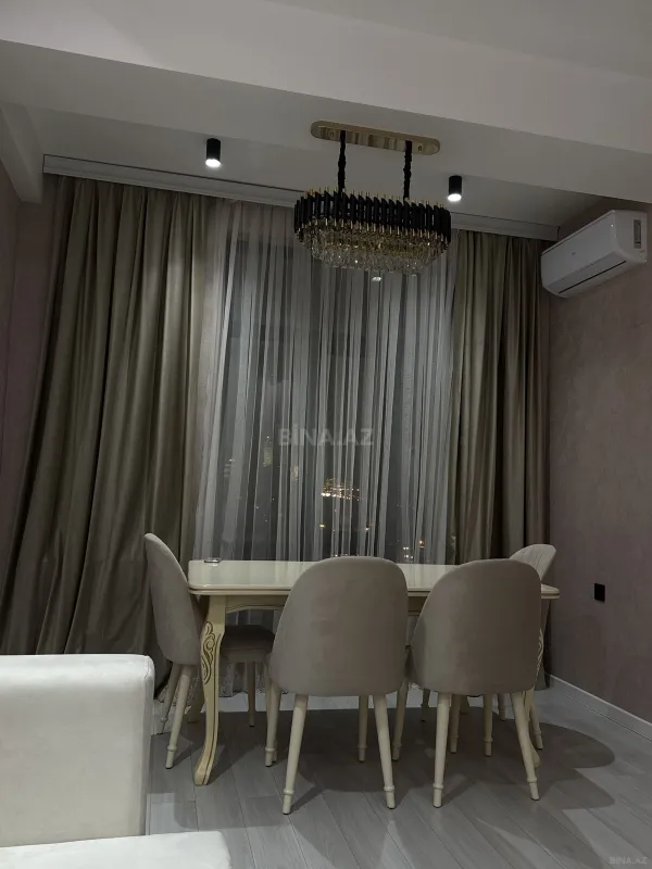 Kirayə verilir 2 otaqlı mənzil 65 m²