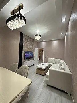 Kirayə verilir 2 otaqlı mənzil 65 m²