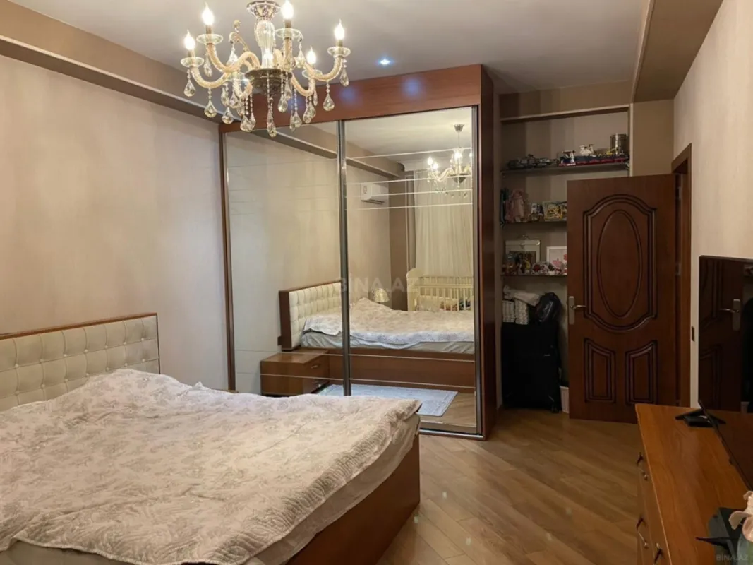 Satılır 2 otaqlı mənzil 65 m²