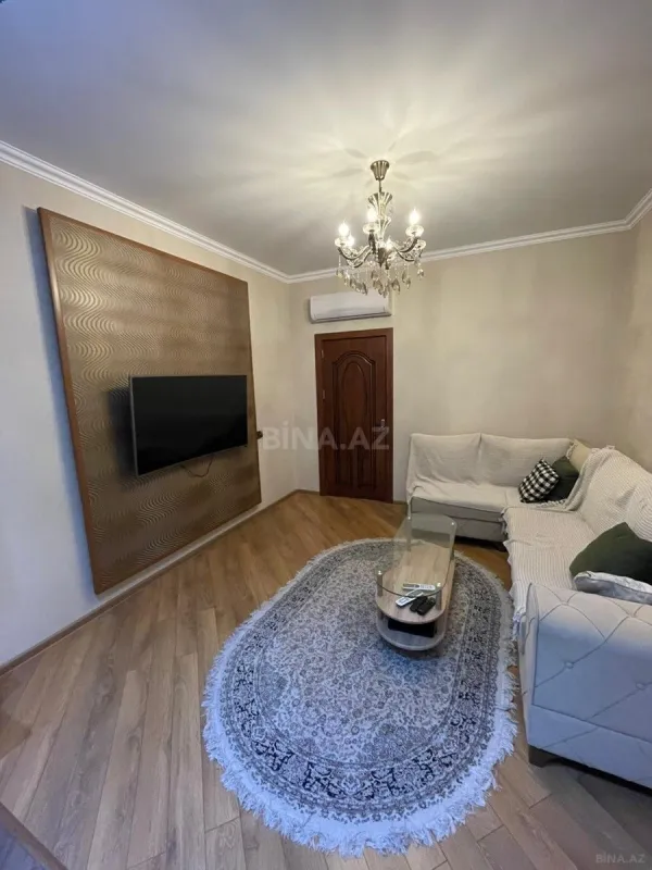 Satılır 2 otaqlı mənzil 65 m²
