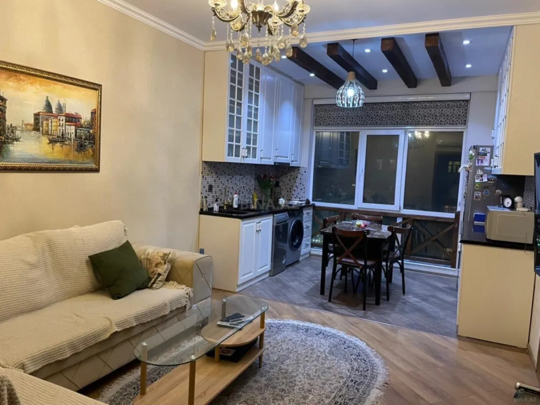 Satılır 2 otaqlı mənzil 65 m²