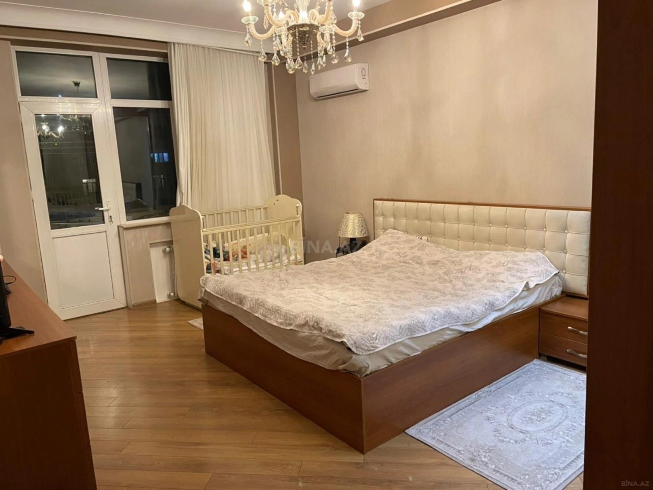 Satılır 2 otaqlı mənzil 65 m²