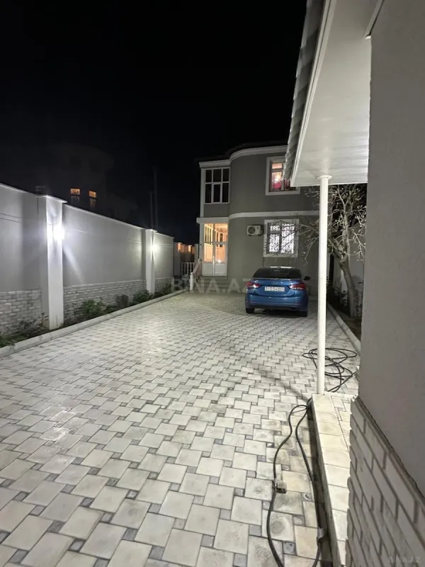 Satılır 5 otaqlı həyət evi 160 m²
