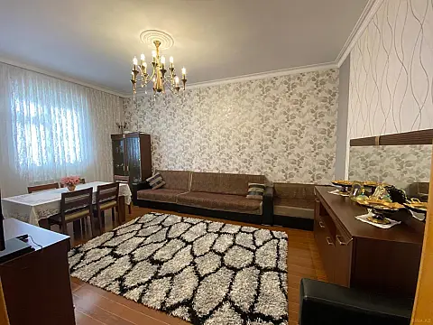 Satılır 5 otaqlı həyət evi 160 m²