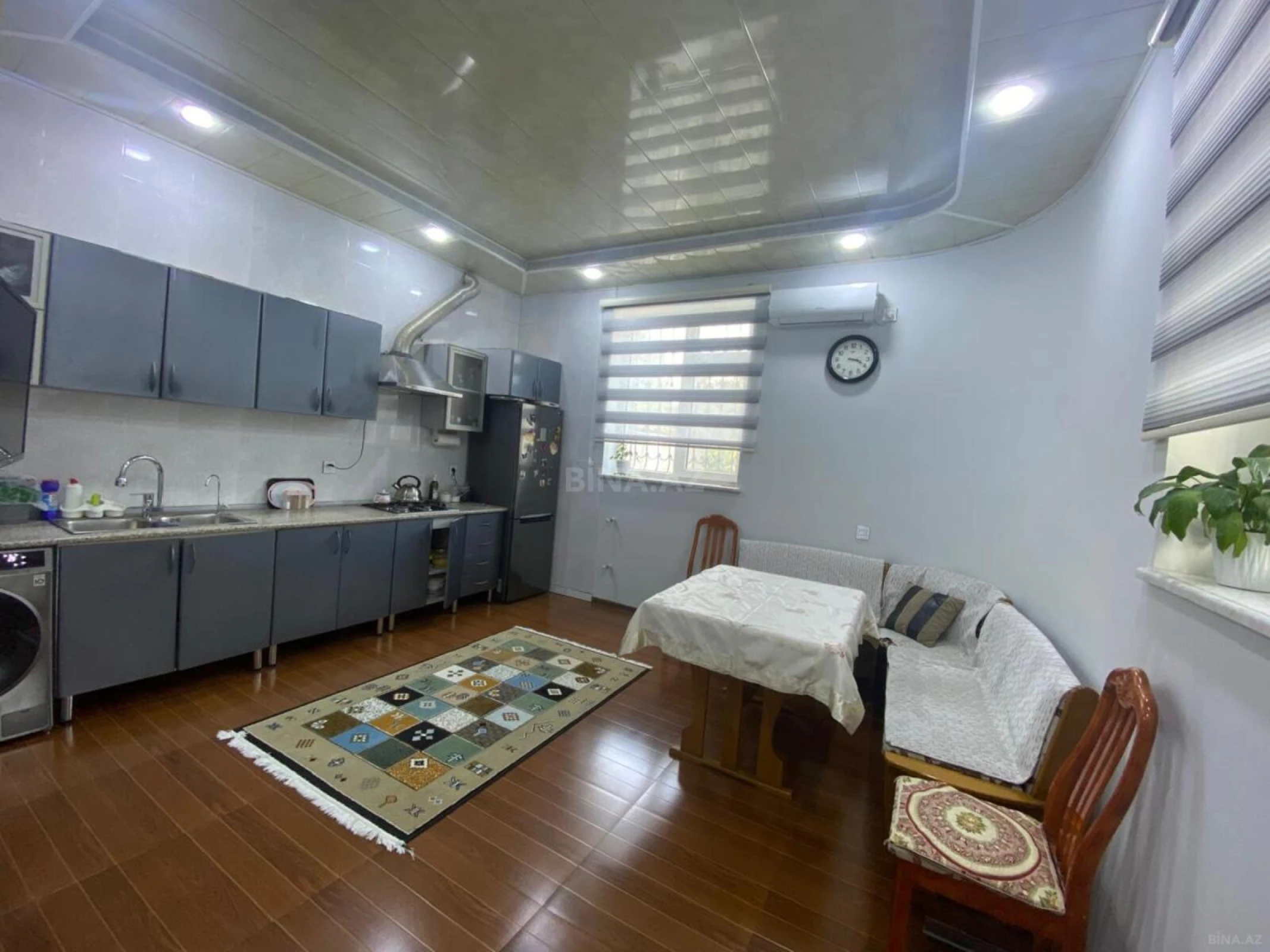 Satılır 5 otaqlı həyət evi 160 m²