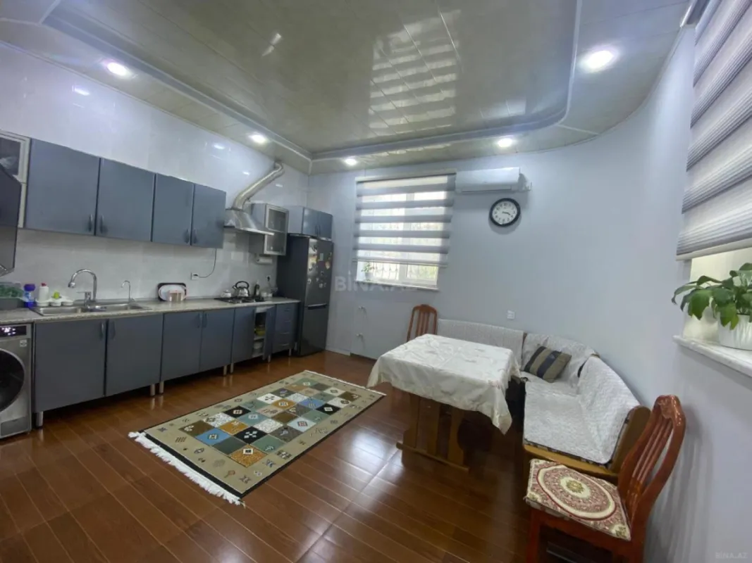 Satılır 5 otaqlı həyət evi 160 m²