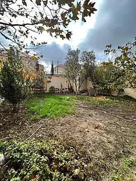 Satılır 6 otaqlı həyət evi 400 m²